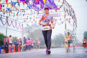 BIB: 10418
                            <button type="button" onclick="openModal(9933625)" class="btn btn-primary btn-sm float-right btn-popup" data-toggle="modal" data-target=".modal-high-quality">
                        <i class="fas fa-shopping-cart"></i> Add to Cart
                    </button>
                                            <button type="button" onclick="isThisMe(9933625, true)" class="btn btn-success btn-sm float-right btn-popup btn-isme hidden" data-toggle="tooltip" data-placement="bottom" title="นี่คือรูปของคุณใช่ไหม คลิกที่นี่เพื่อเอาเข้าอัลบั้ม">
                        <i class="fas fa-plus"></i> Add to album
                    </button>
                    <button type="button" onclick="isThisMe(9933625, false)" class="btn btn-warning btn-sm float-right btn-popup btn-isnotme hidden">
                        <i class="fas fa-ban"></i> Remove from album
                    </button>
